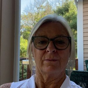 Meet your Posher, Joan